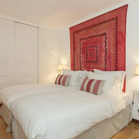 Bairrus Lisbon Apartments - Alfama II-2